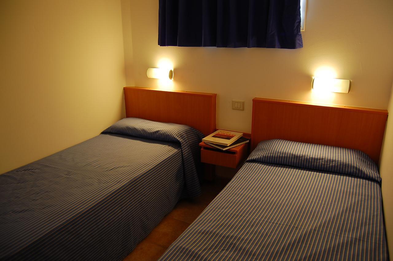 Apartamentos Karina Playa del Inglés Værelse billede